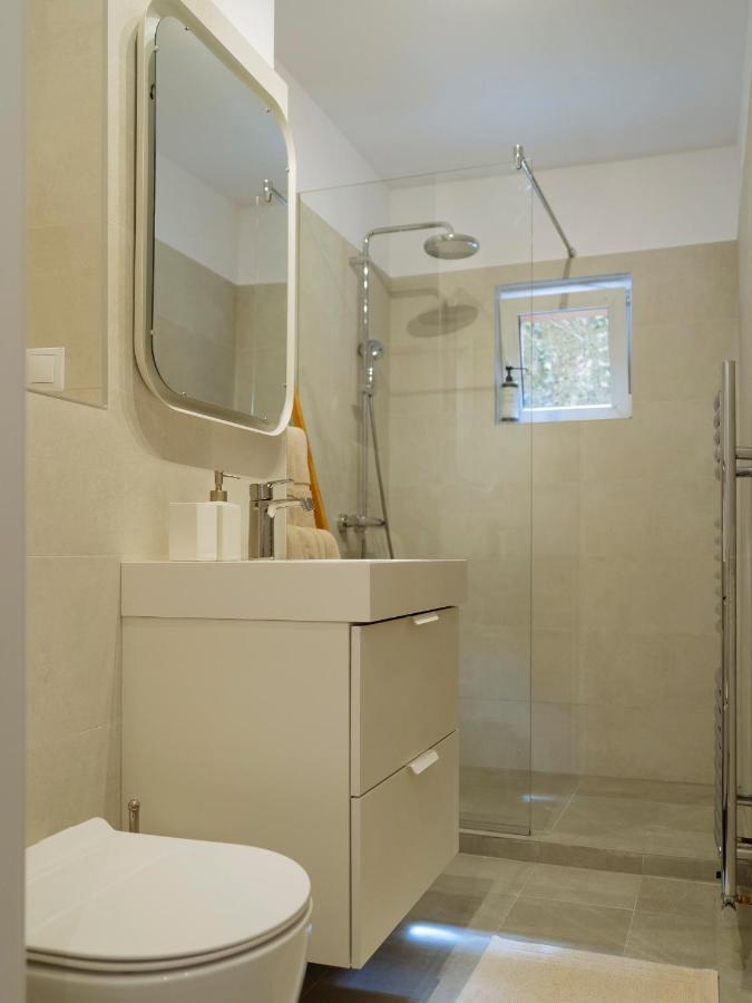 Cozy Central Apartment Near The Forest Brasov Ngoại thất bức ảnh