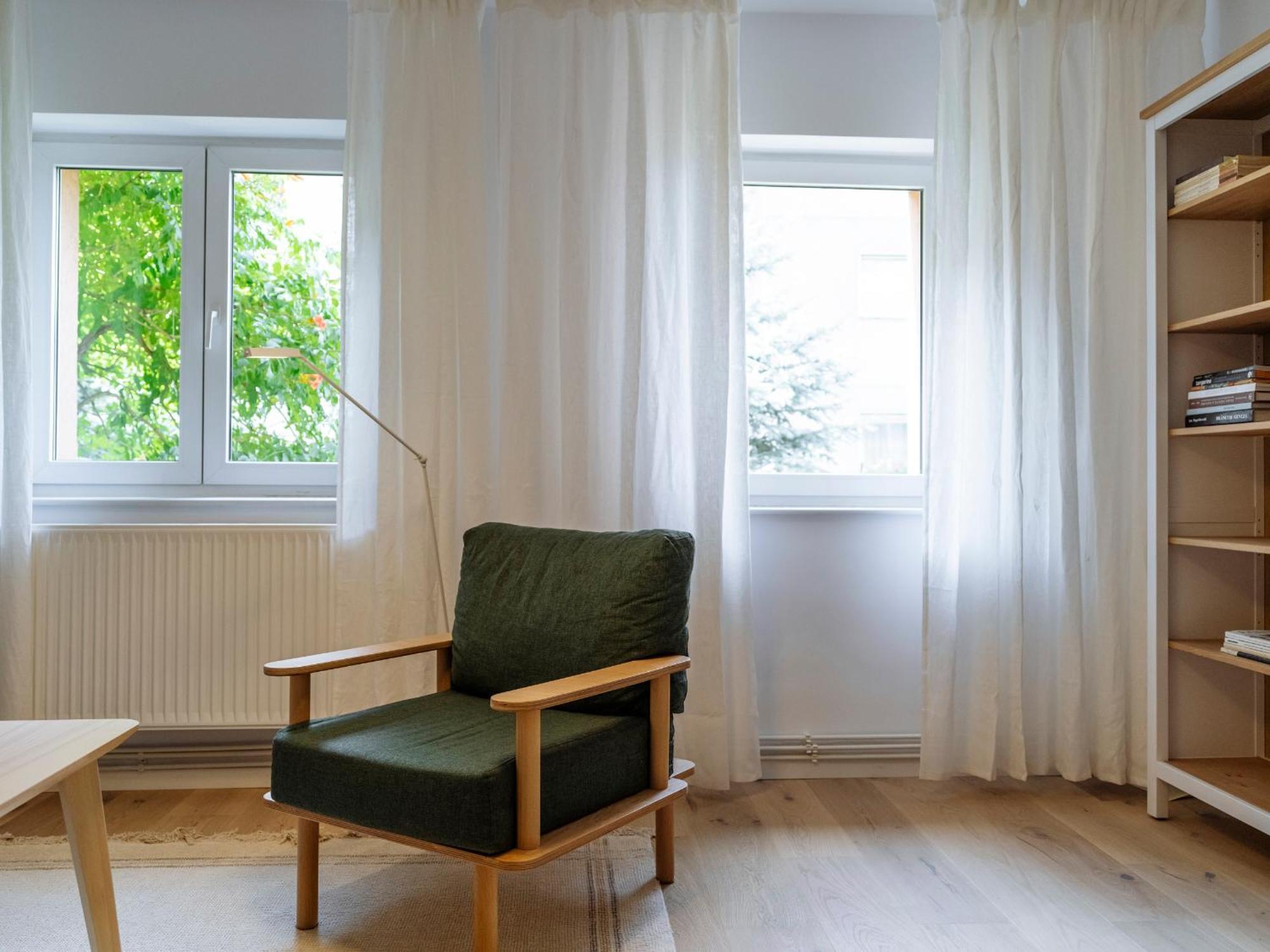 Cozy Central Apartment Near The Forest Brasov Ngoại thất bức ảnh